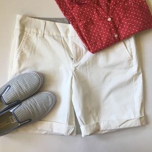 STYLUS White Bermuda Shorts